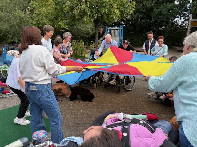INTENSIVkinder-Niedersachsen-Sommerfest mit Kindern und jungen Erwachsenen mit Behinderung