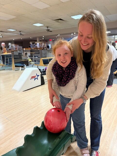 INTENSIVkinder Niedersachsen Kids beim Bowling 3/26